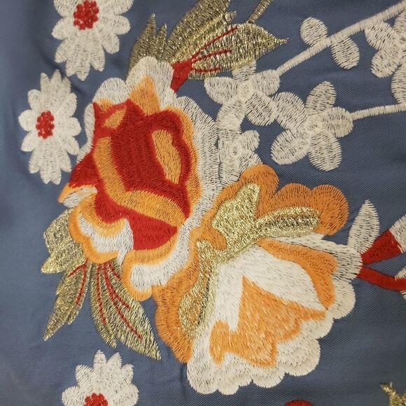 Hannah blue Multicolored embroidered floral top sm - Picture 9 of 9